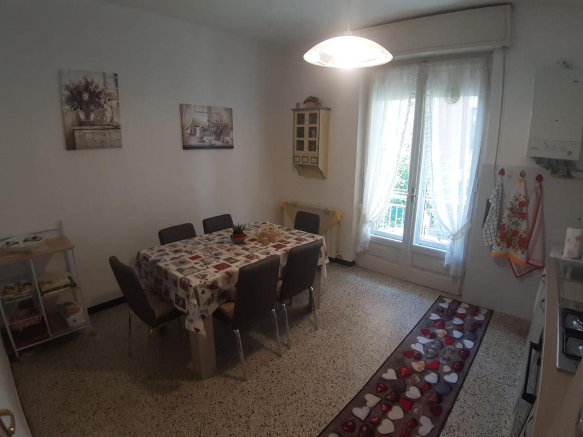 Appartamento Centrale Fino A 8 Posti Letto Pontremoli Dış mekan fotoğraf
