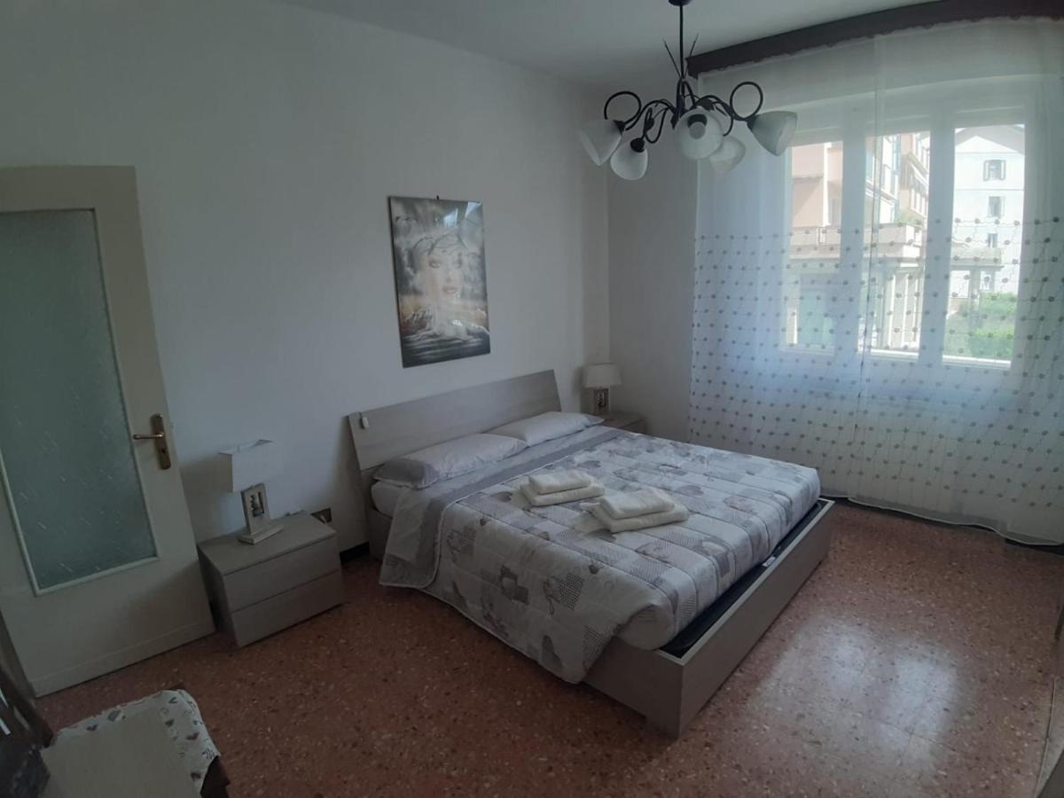 Appartamento Centrale Fino A 8 Posti Letto Pontremoli Dış mekan fotoğraf