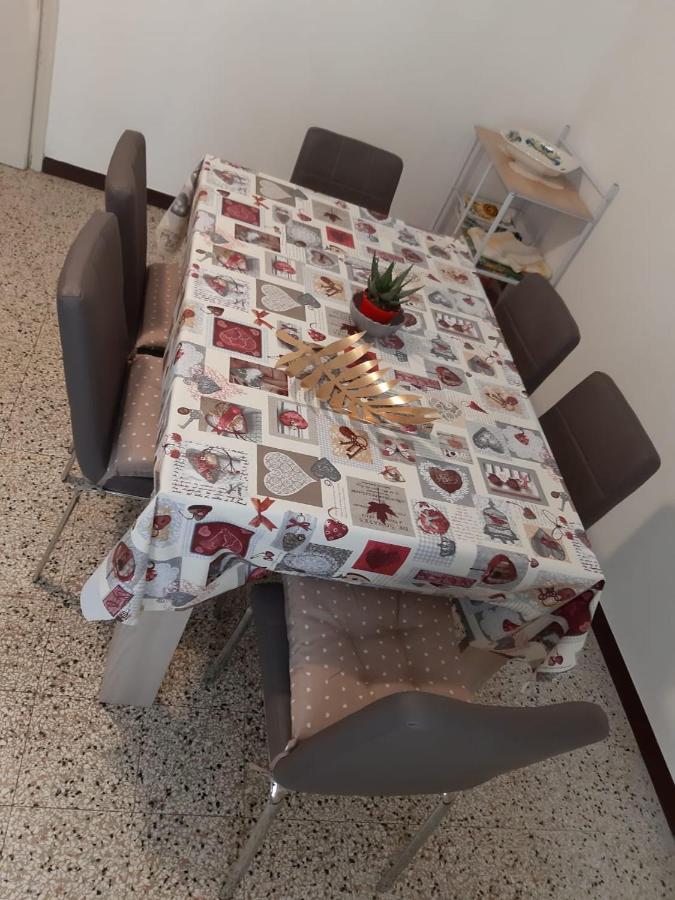Appartamento Centrale Fino A 8 Posti Letto Pontremoli Dış mekan fotoğraf