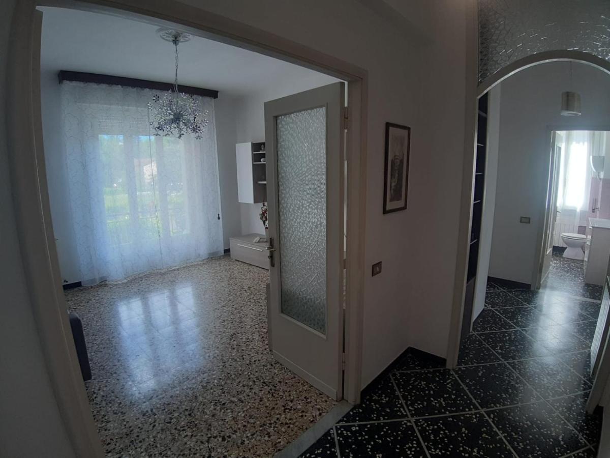 Appartamento Centrale Fino A 8 Posti Letto Pontremoli Dış mekan fotoğraf